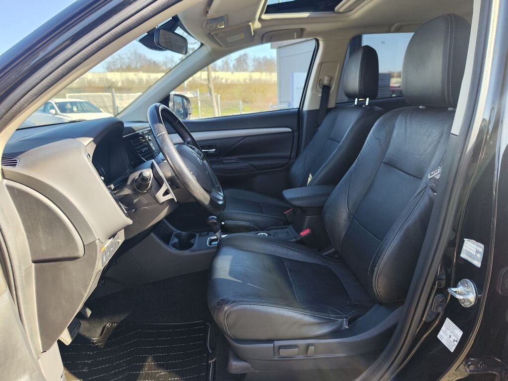 Mitsubishi Outlander SUV / Terénní 2,3 l 110 kw