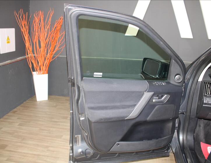 Land Rover Freelander 10