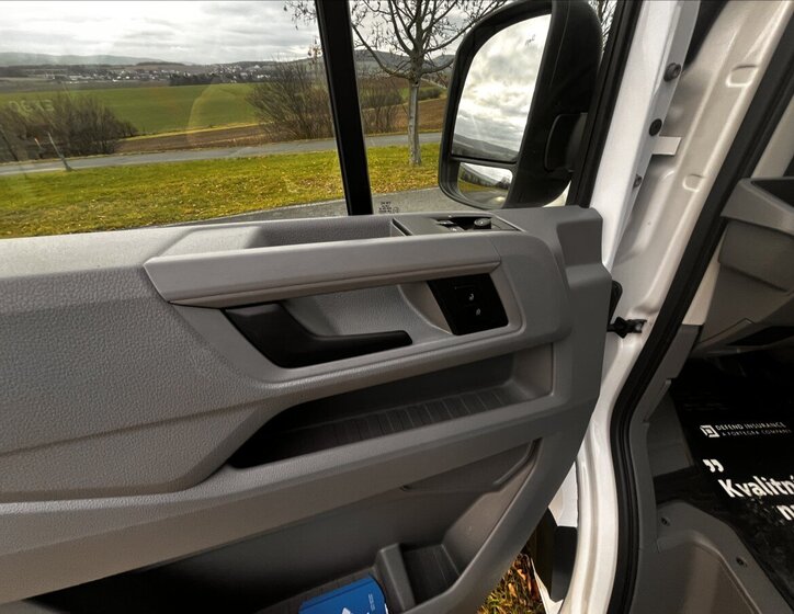 Volkswagen Grand California 9