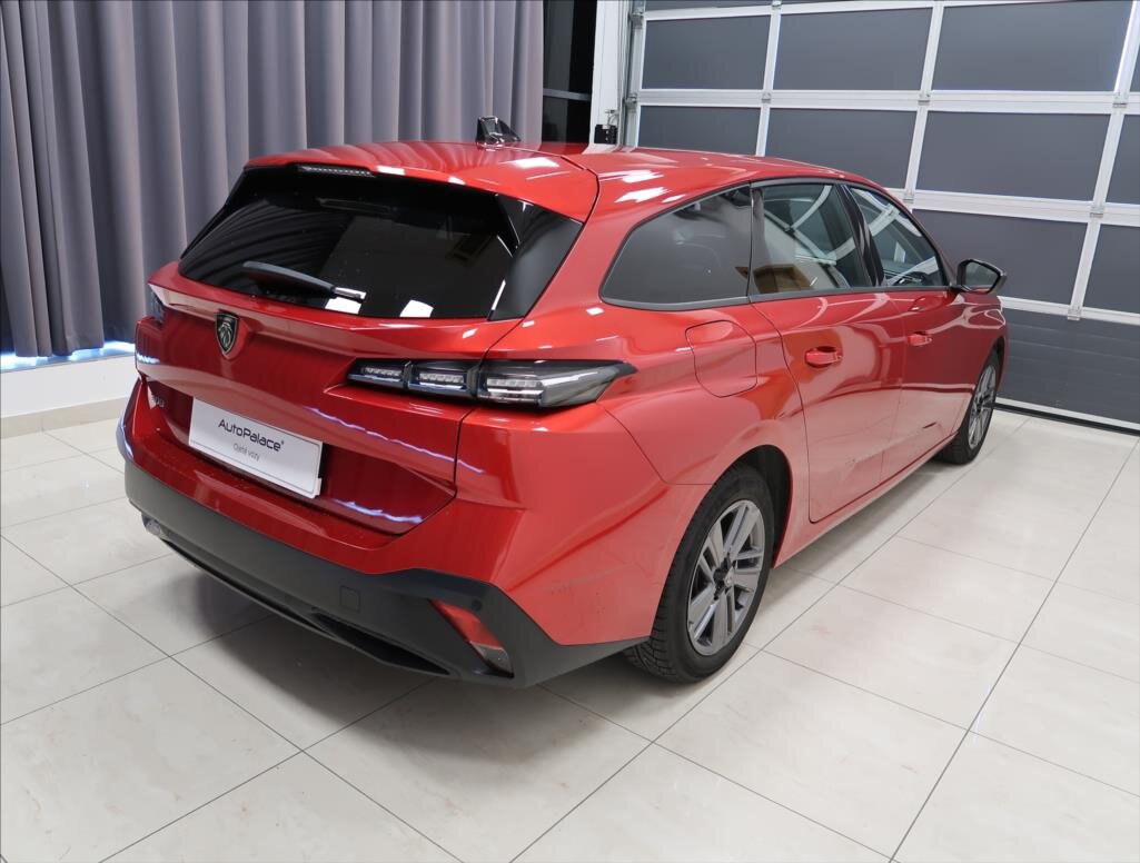 Peugeot 308 Kombi 1,2 l 96 kw