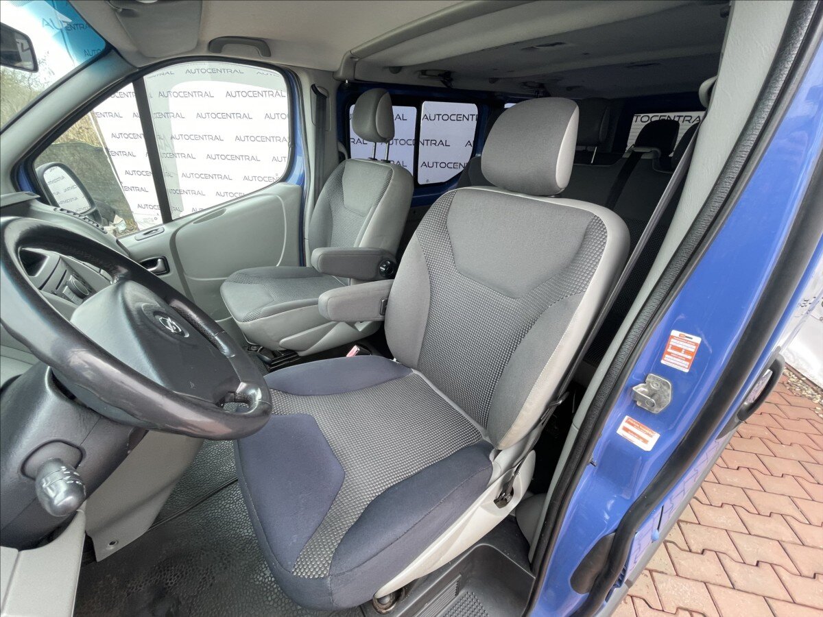 Opel Vivaro MPV 2,5 l 107 kw
