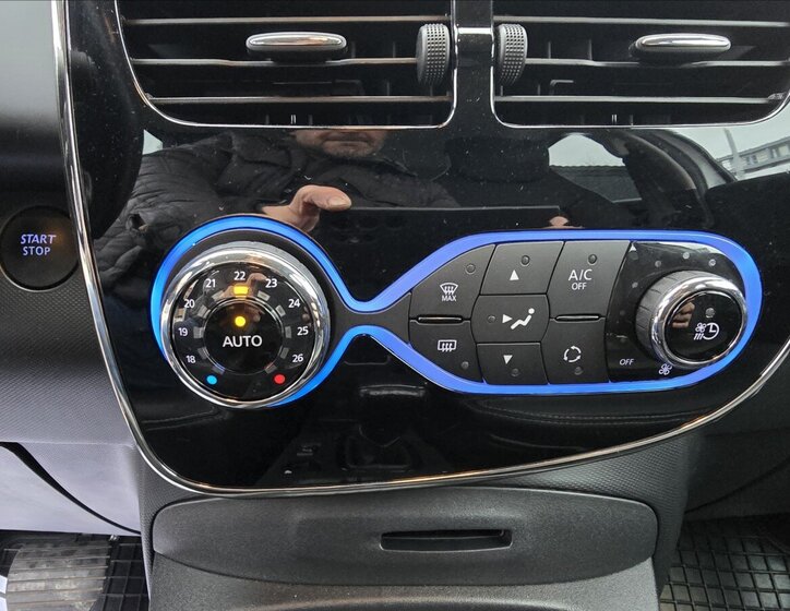 Renault ZOE Hatchback 0,0 80 kw