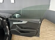 Audi A5 Sedan / Limuzína 2,0 l 140 kw