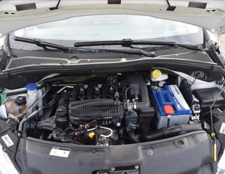 Peugeot 208 48