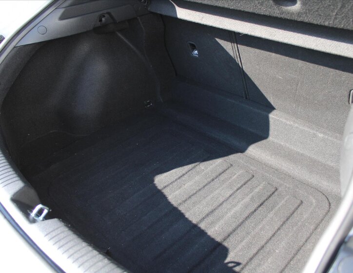 Hyundai i30 Hatchback 998,0 88 kw