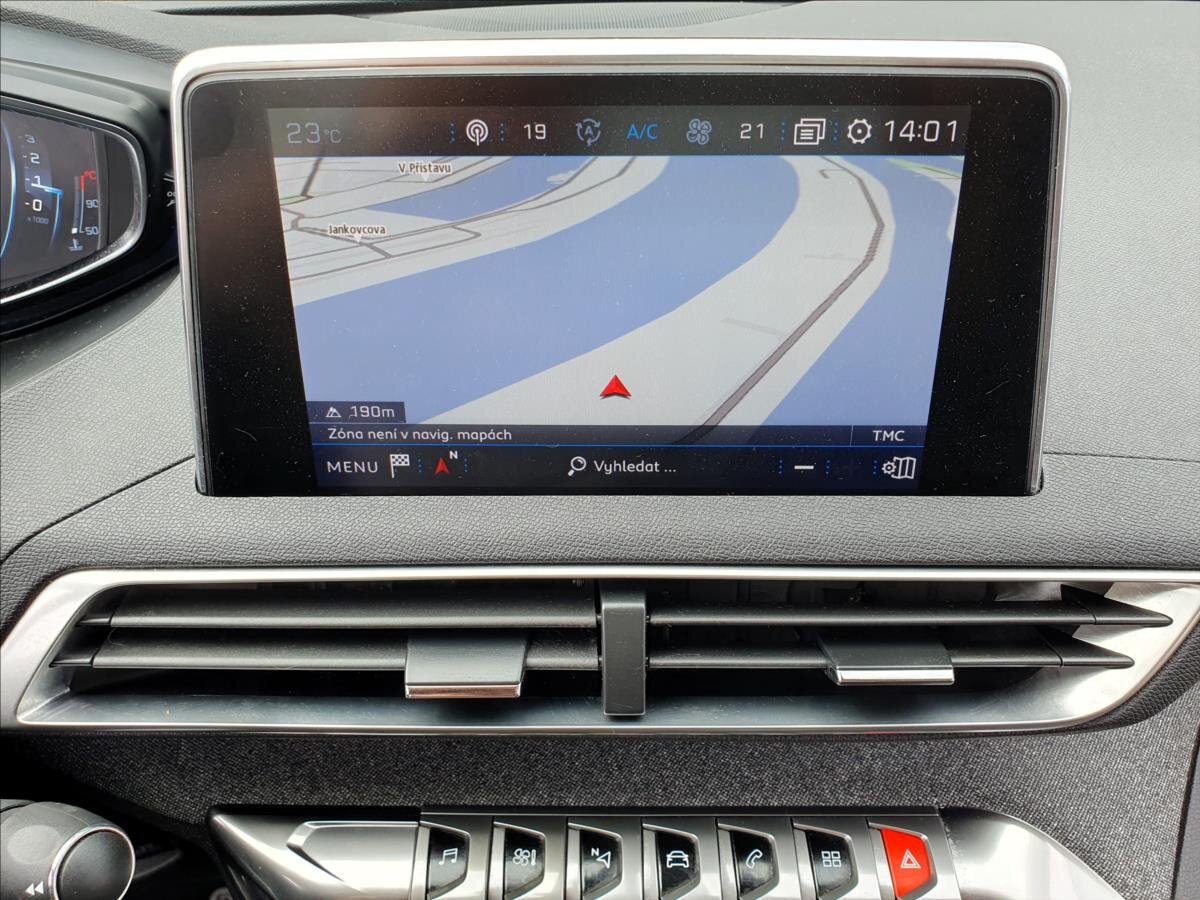 Peugeot 5008 SUV / Terénní 1,5 l 96 kw