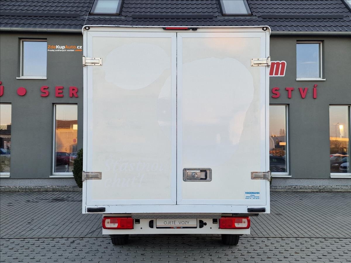 Volkswagen Crafter Skříň 2,0 l 103 kw