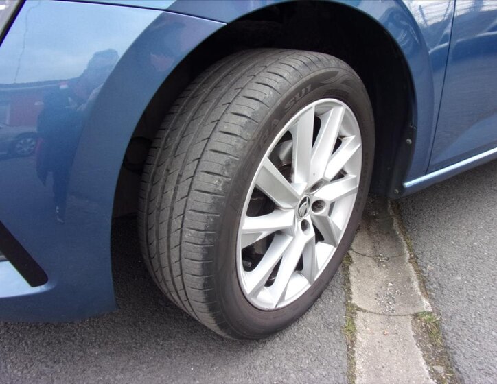 Škoda Scala Hatchback 1,5 l 110 kw