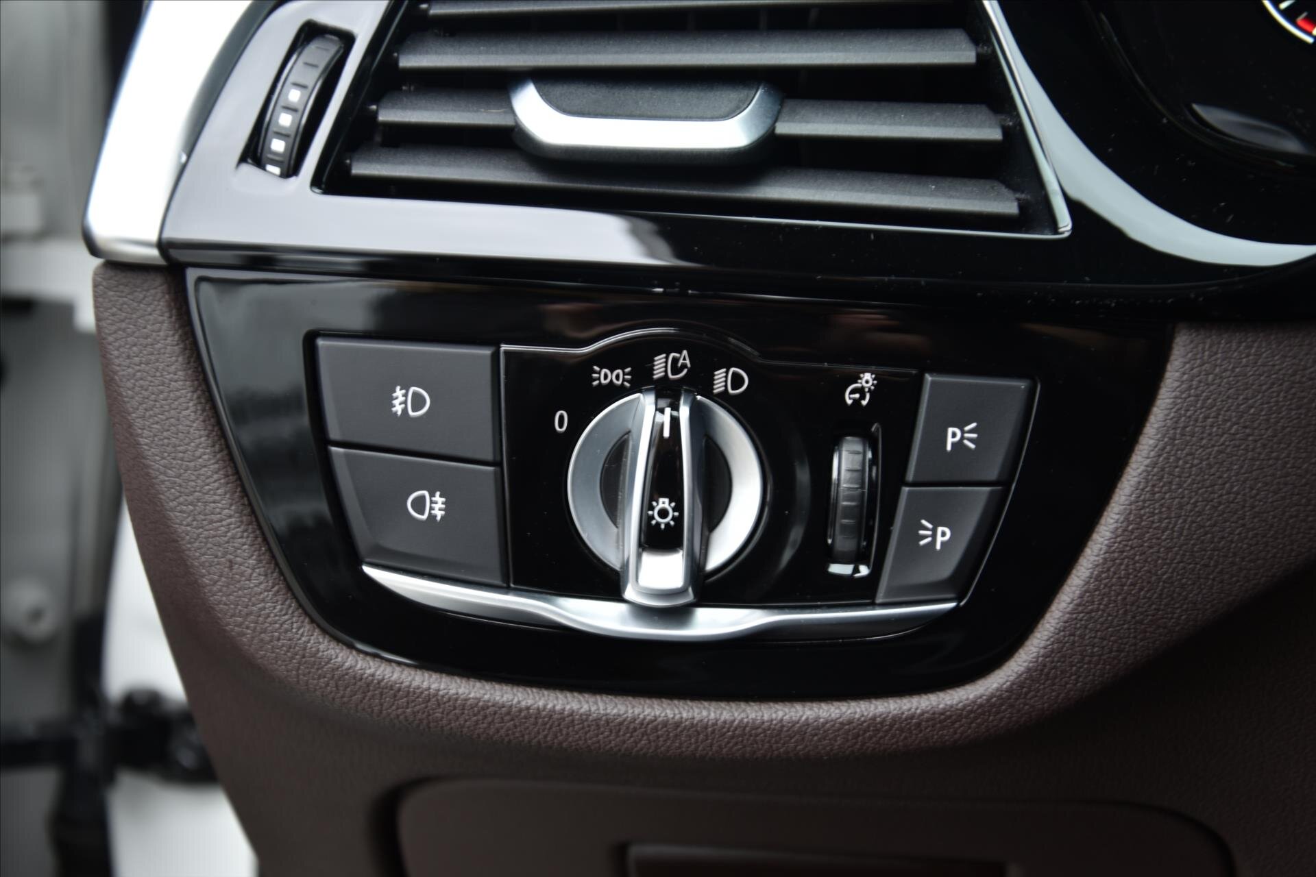 BMW Řada 5 Sedan / Limuzína 3,0 l 250 kw