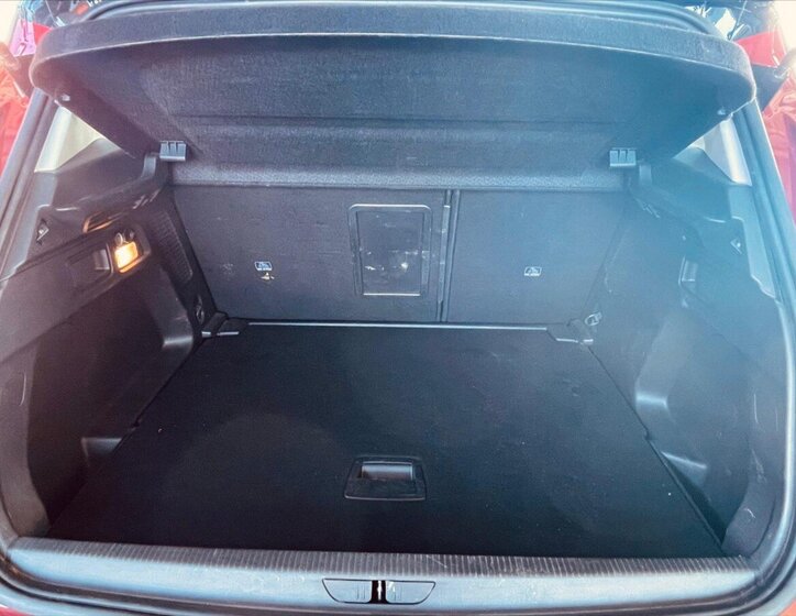 Opel Grandland X SUV / Terénní 1,2 l 96 kw