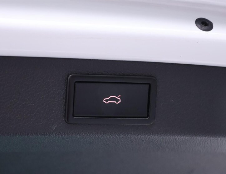 Škoda Superb Kombi 2,0 l 140 kw