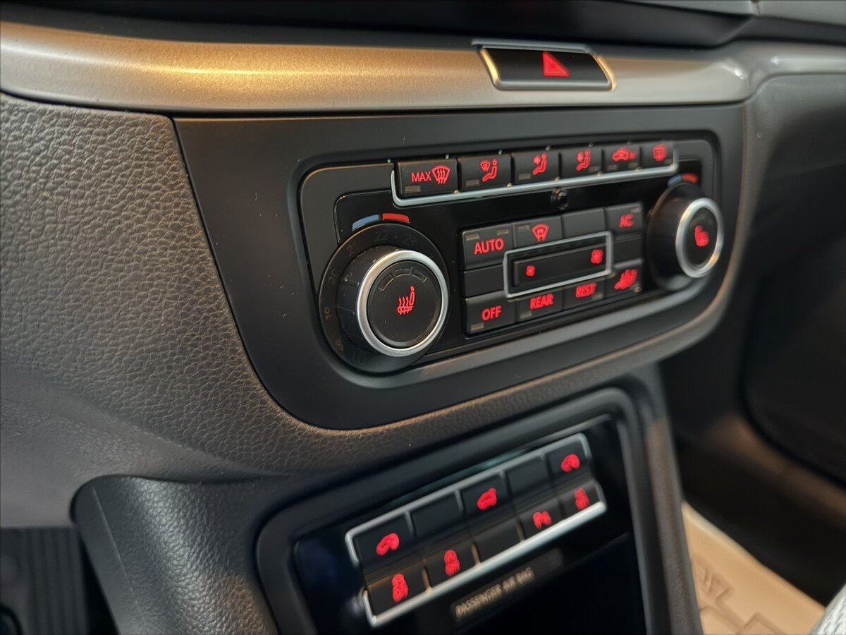 Volkswagen Sharan MPV 2,0 l 103 kw