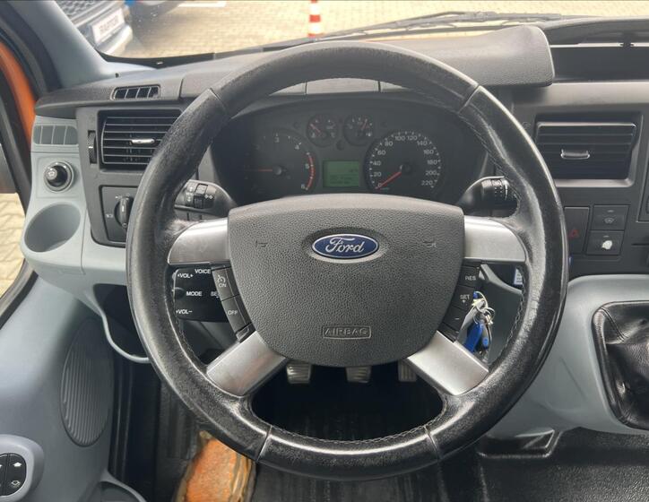 Ford Transit 17