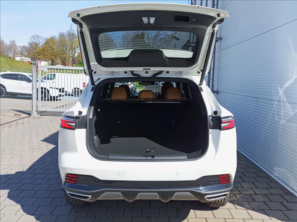 MG HS SUV / Terénní 1,5 l 125 kw