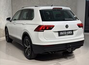 Volkswagen Tiguan 8