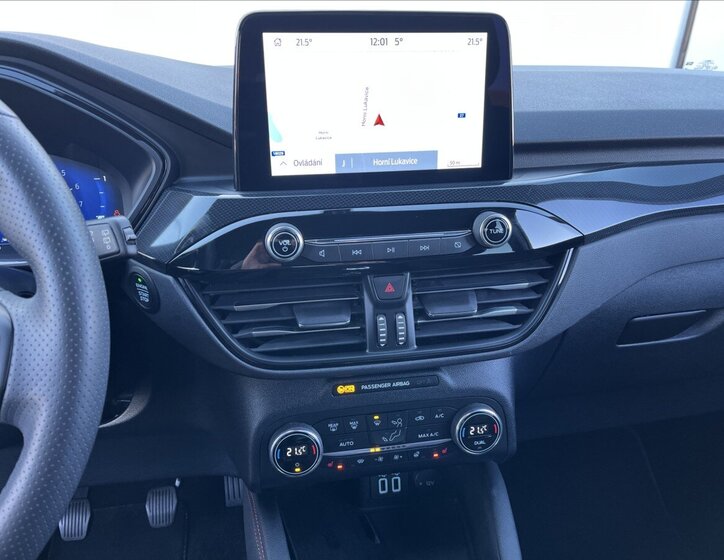 Ford Kuga Kombi 1,5 l 111 kw