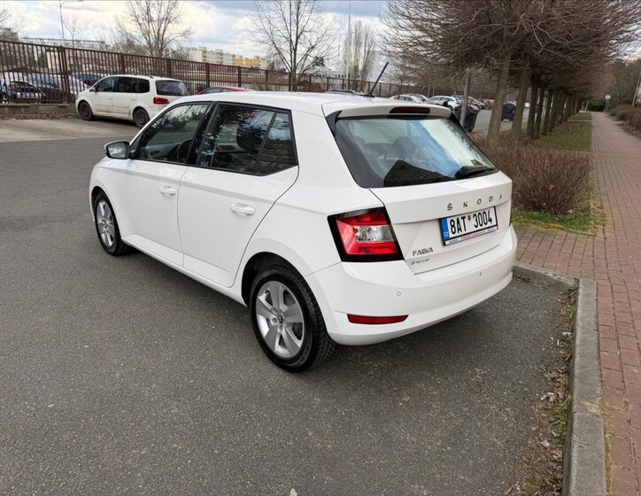 Škoda Fabia Hatchback 999,0 70 kw