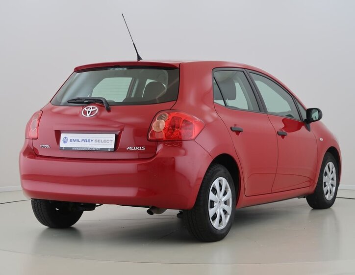 Toyota Auris 5
