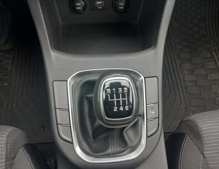 Hyundai i30 Kombi 998,0 88 kw