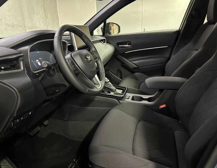 Toyota Corolla Cross 9