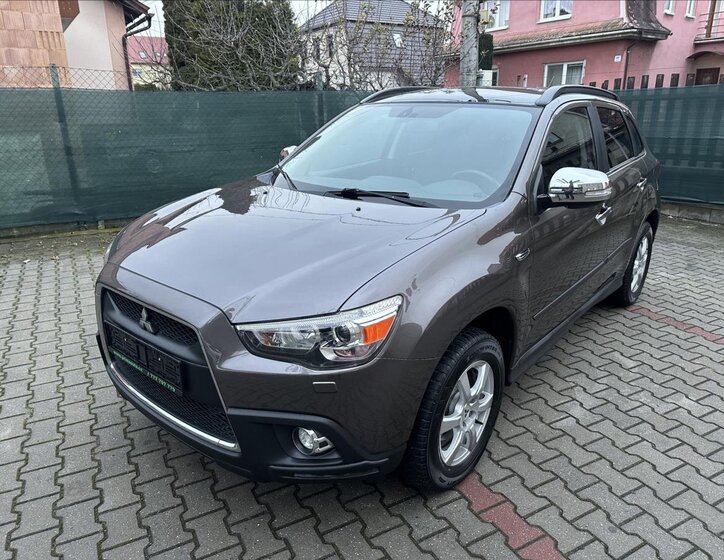 Mitsubishi ASX 9
