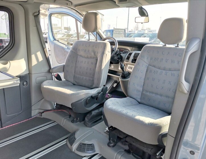 Renault Trafic VAN / Minibus 2,5 l 107 kw
