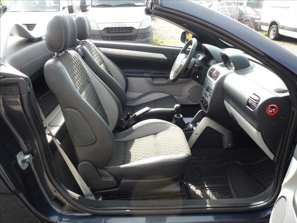 Opel Tigra Kabriolet 1,4 l 66 kw