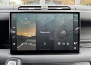 Land Rover Defender 18