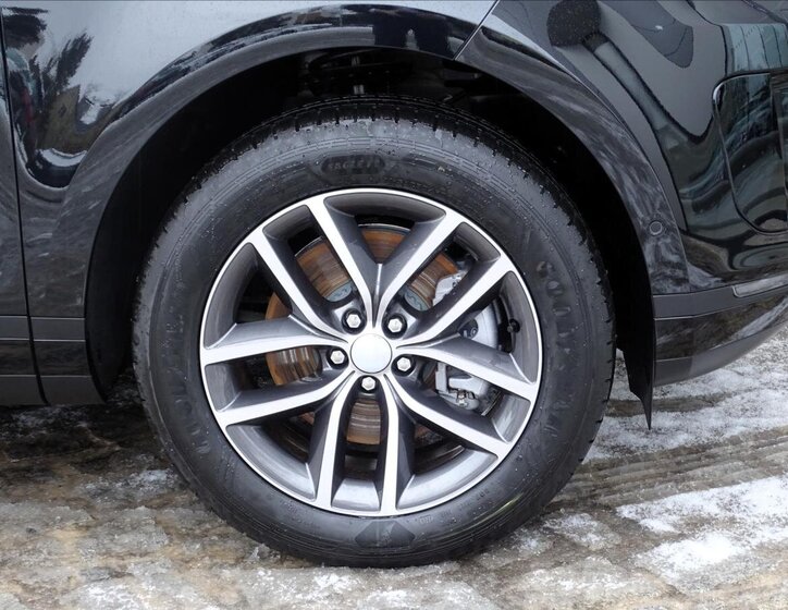 Land Rover Range Rover Evoque SUV / Terénní 1,5 l 198 kw