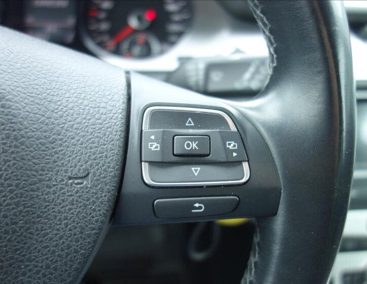 Volkswagen Passat Kombi 2,0 l 130 kw