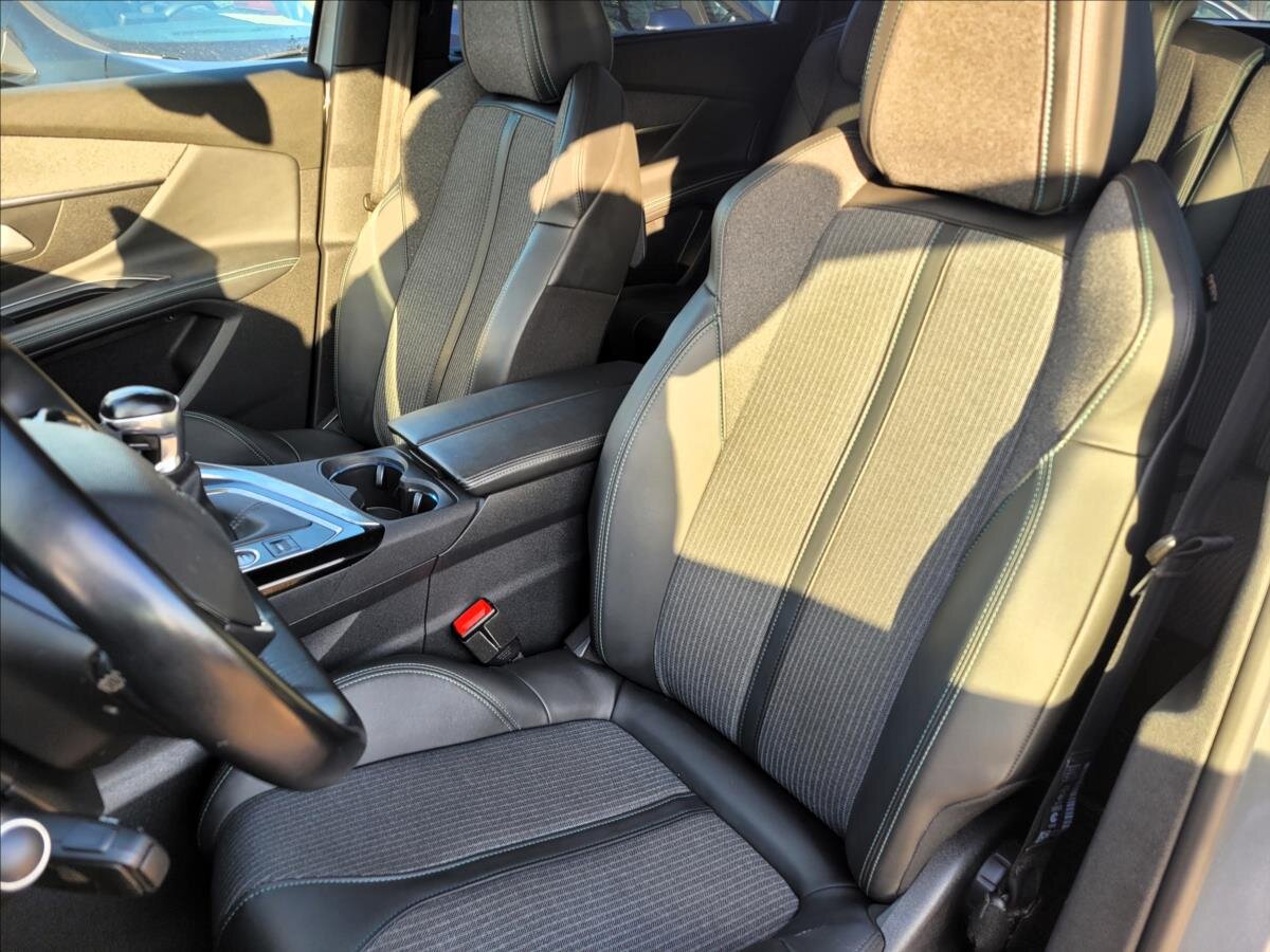 Peugeot 5008 SUV / Terénní 1,5 l 96 kw