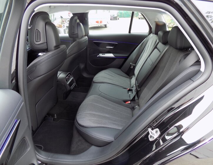 Mercedes-Benz Třídy E 9