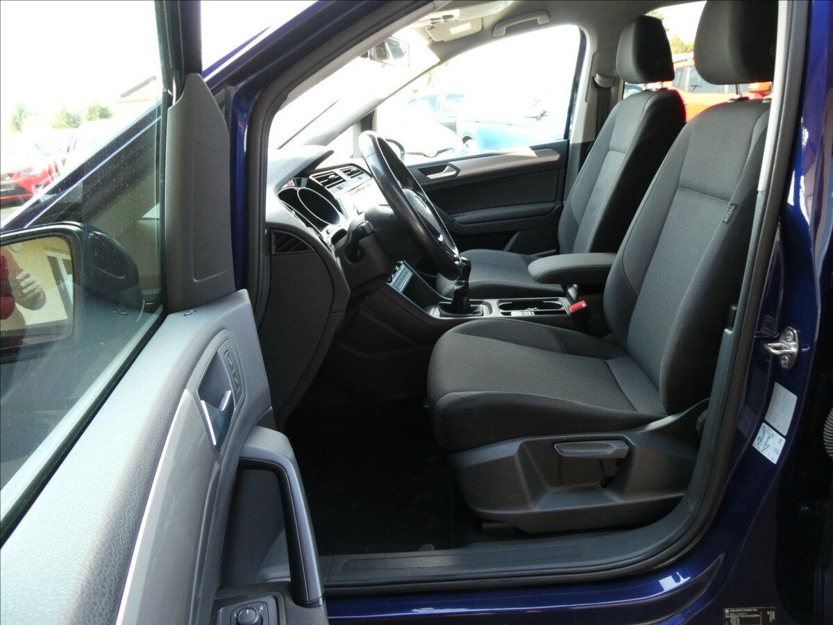 Volkswagen Touran MPV 1,2 l 81 kw