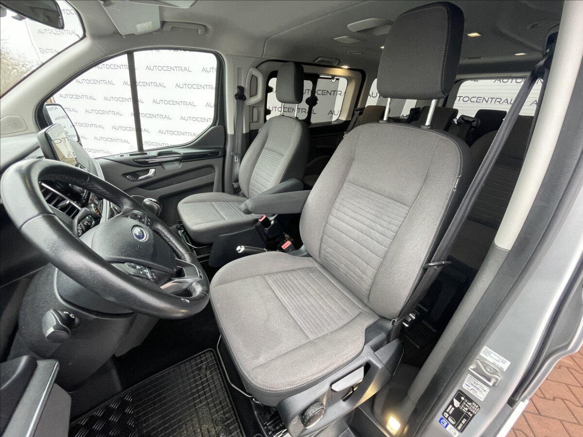 Ford Tourneo Custom MPV 2,0 l 96 kw