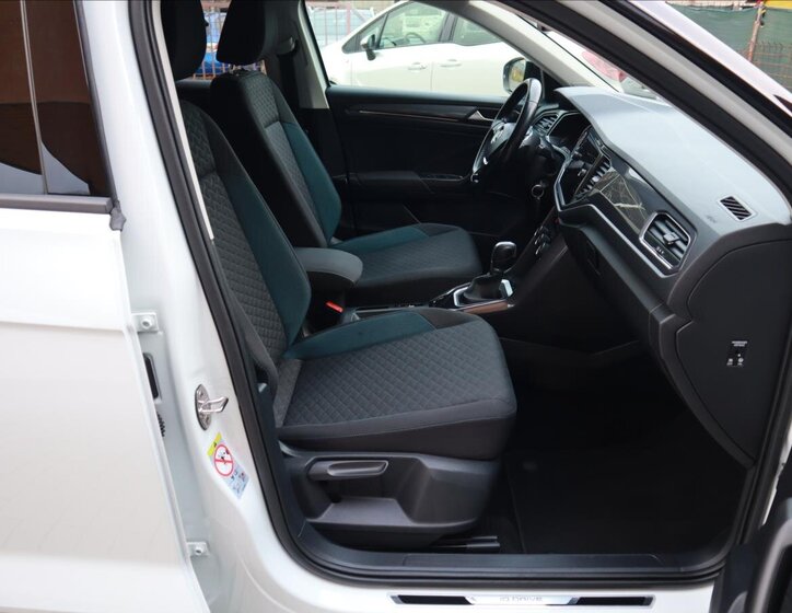 Volkswagen T-Roc 40