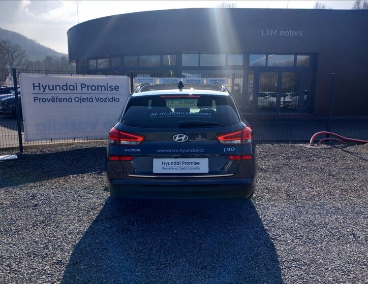 Hyundai i30 Kombi 998,0 73 kw