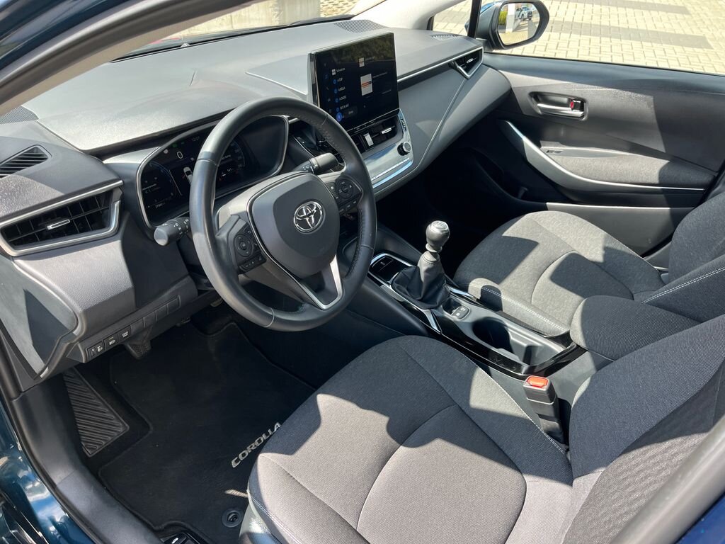 Toyota Corolla Sedan / Limuzína 1,5 l 92 kw