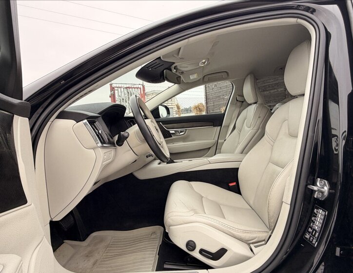 Volvo V90 Kombi 2,0 l 184 kw