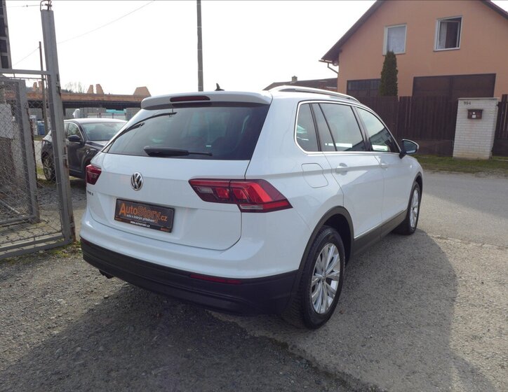 Volkswagen Tiguan SUV / Terénní 2,0 l 110 kw