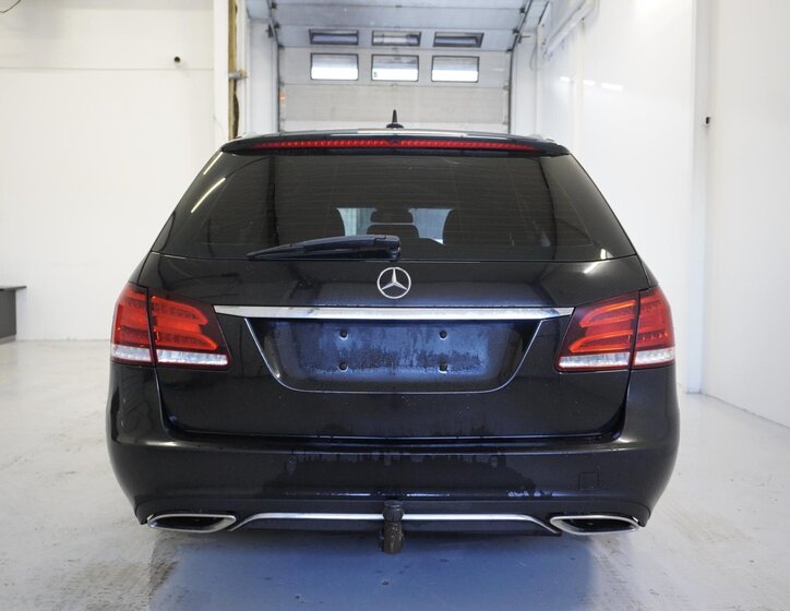Mercedes-Benz Třídy E Kombi 3,0 l 190 kw