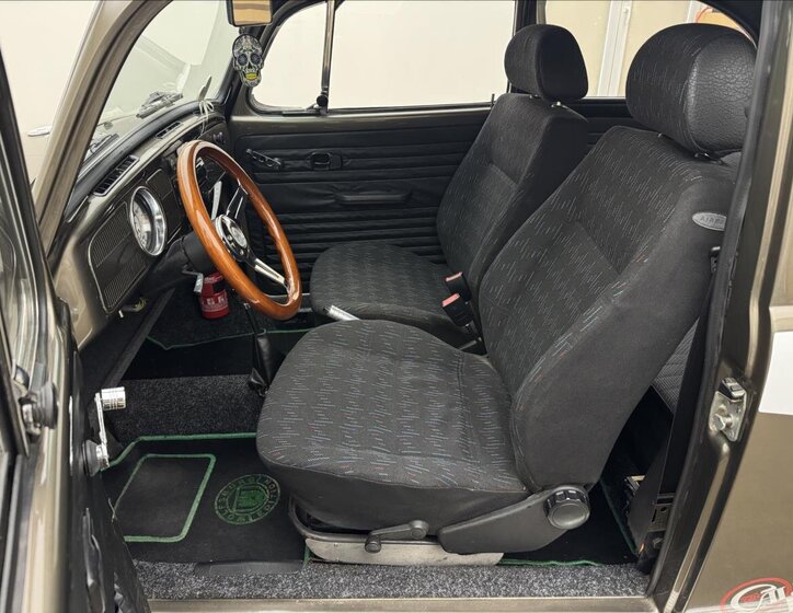 Volkswagen Ostatní Hatchback 1,2 l 30 kw