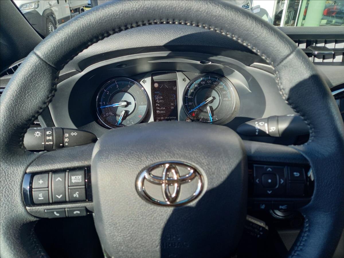 Toyota Hilux Ostatní 2,8 l 150 kw