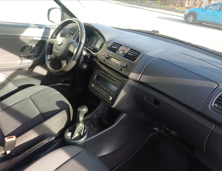 Škoda Roomster 9