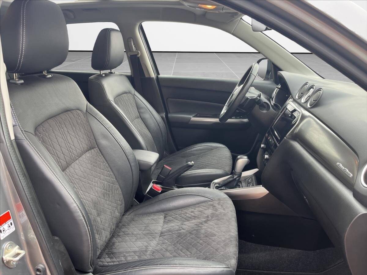 Suzuki Vitara SUV 1,4 l 103 kw