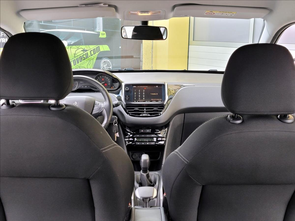 Peugeot 2008 SUV / Terénní 1,2 l 60 kw