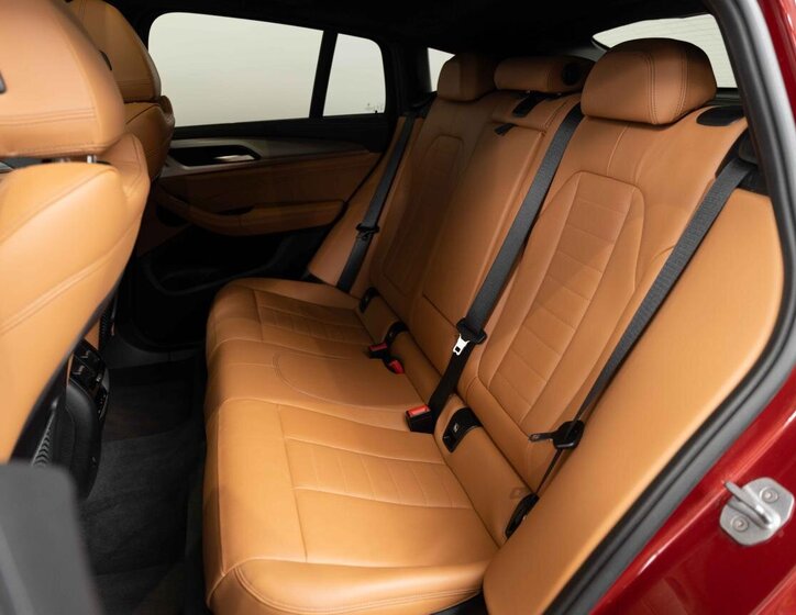 BMW X4 SUV / Terénní 3,0 l 240 kw