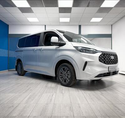 Ford Tourneo Custom 1