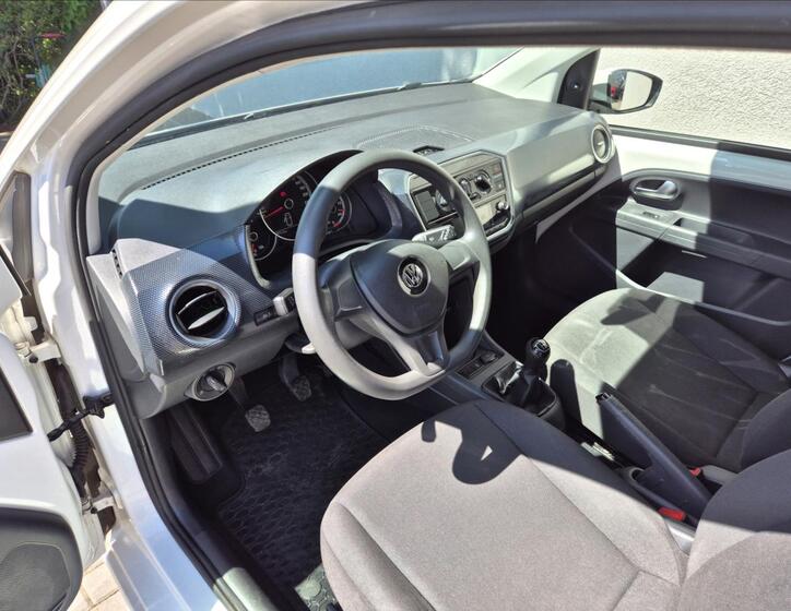 Volkswagen up! 12