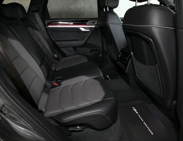 Volkswagen Touareg SUV / Terénní 3,0 l 210 kw