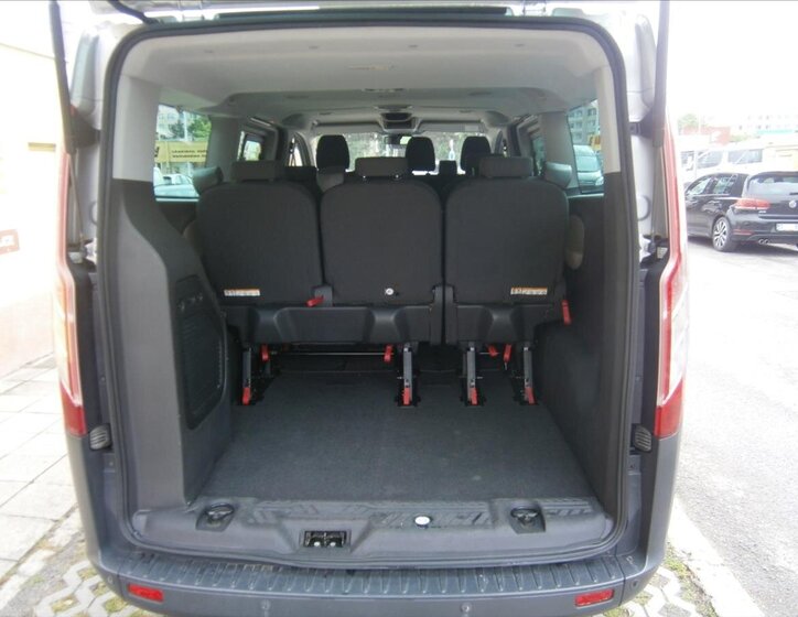 Ford Tourneo Custom 7
